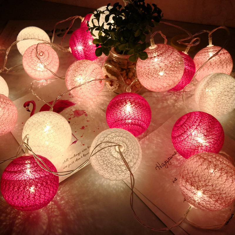 Net Red Girl Heart Lantern String Christmas Decoration Small Lantern